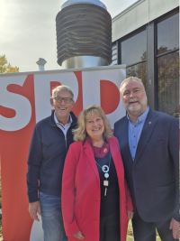 Arno Helfrich, Alexander Greulich und stellvertretende Landrätin Annette Ganssmüller-Maluche